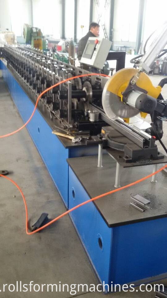 Silenced Guide Making Machine For Shutter Door Silenced Guide Making Machine For Shutter Door